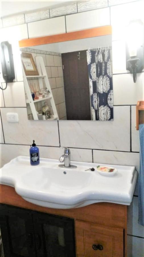Casa Sophia 3 Listings Apartment 1 Or Apartment 2 Separately Or Apt 1 And 2 Together All With Fo Internet Guápiles Εξωτερικό φωτογραφία