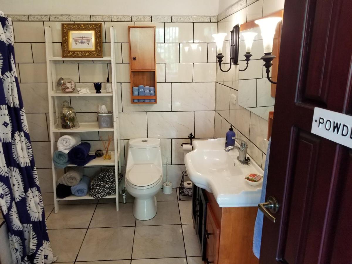 Casa Sophia 3 Listings Apartment 1 Or Apartment 2 Separately Or Apt 1 And 2 Together All With Fo Internet Guápiles Εξωτερικό φωτογραφία