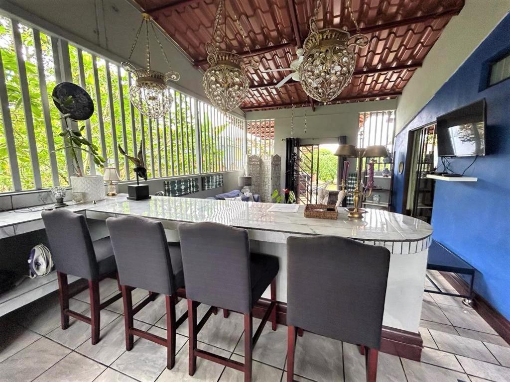 Casa Sophia 3 Listings Apartment 1 Or Apartment 2 Separately Or Apt 1 And 2 Together All With Fo Internet Guápiles Εξωτερικό φωτογραφία