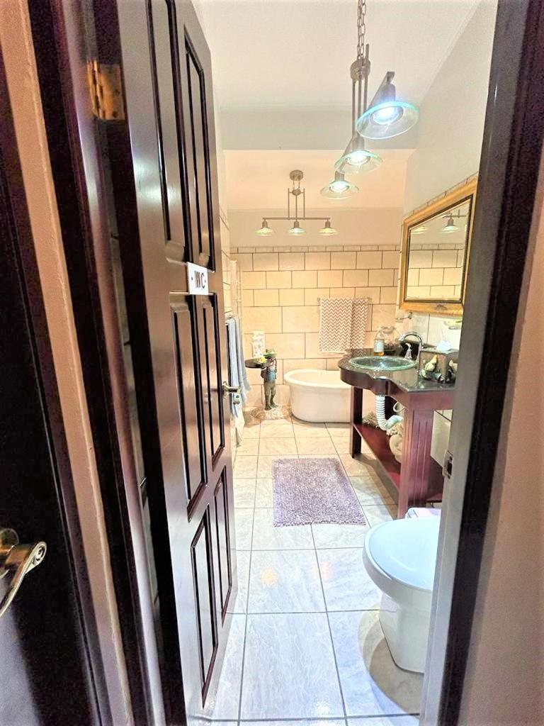 Casa Sophia 3 Listings Apartment 1 Or Apartment 2 Separately Or Apt 1 And 2 Together All With Fo Internet Guápiles Εξωτερικό φωτογραφία