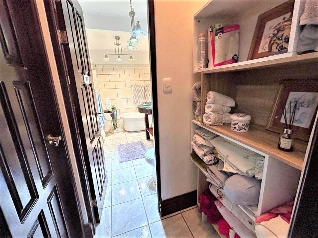 Casa Sophia 3 Listings Apartment 1 Or Apartment 2 Separately Or Apt 1 And 2 Together All With Fo Internet Guápiles Εξωτερικό φωτογραφία